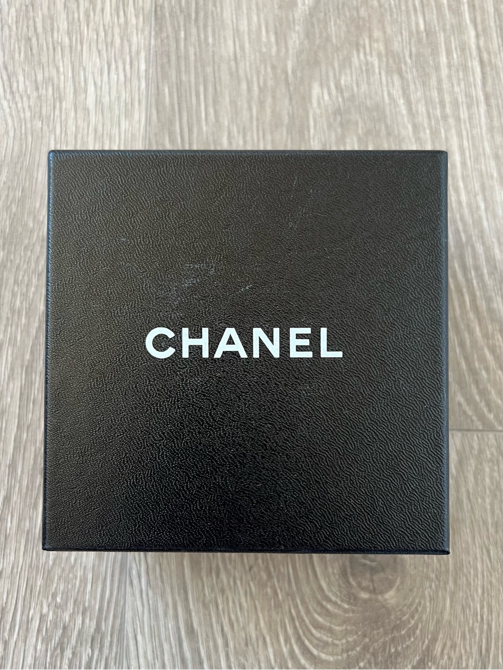 Chanel Box (BB76)